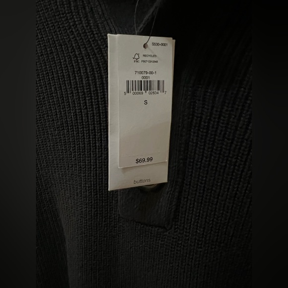 Men’s Banana Republic Knit Henley Sweater size small Brand New Never Worn - Picture 3 of 4